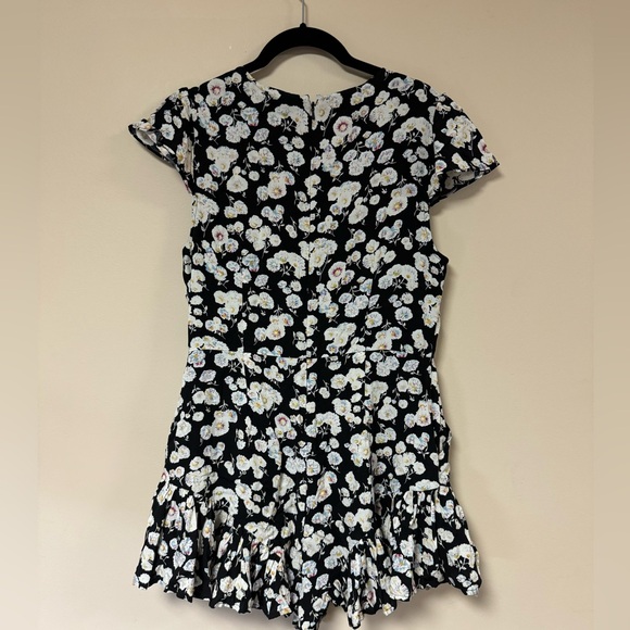 NWT MinkPink Floral Romper - Picture 2 of 6